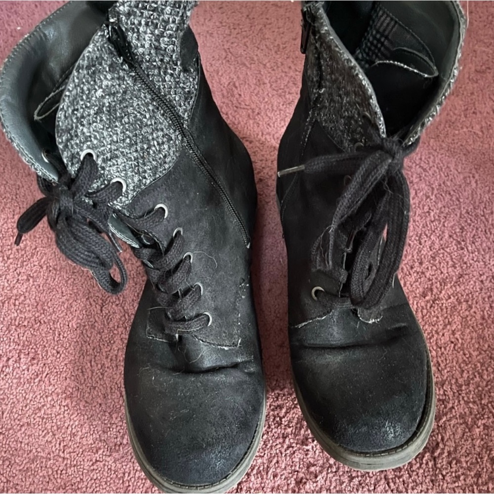 White Mountain Zip Up Boots